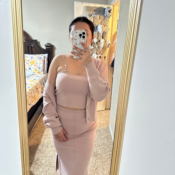 Matching set - Picture 2 of 2